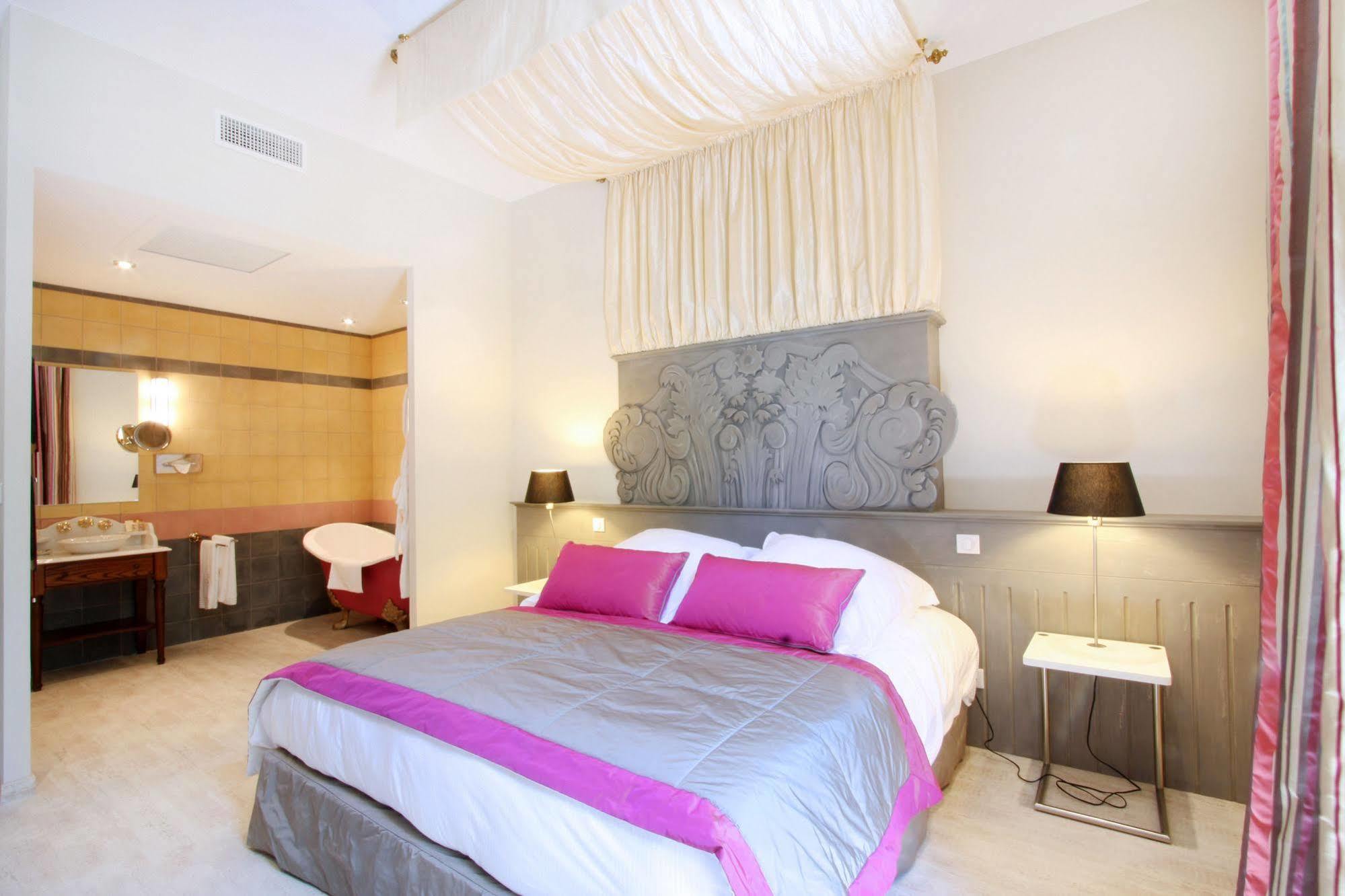 Hotel Les Deux Garcons Aix-en-Provence Buitenkant foto