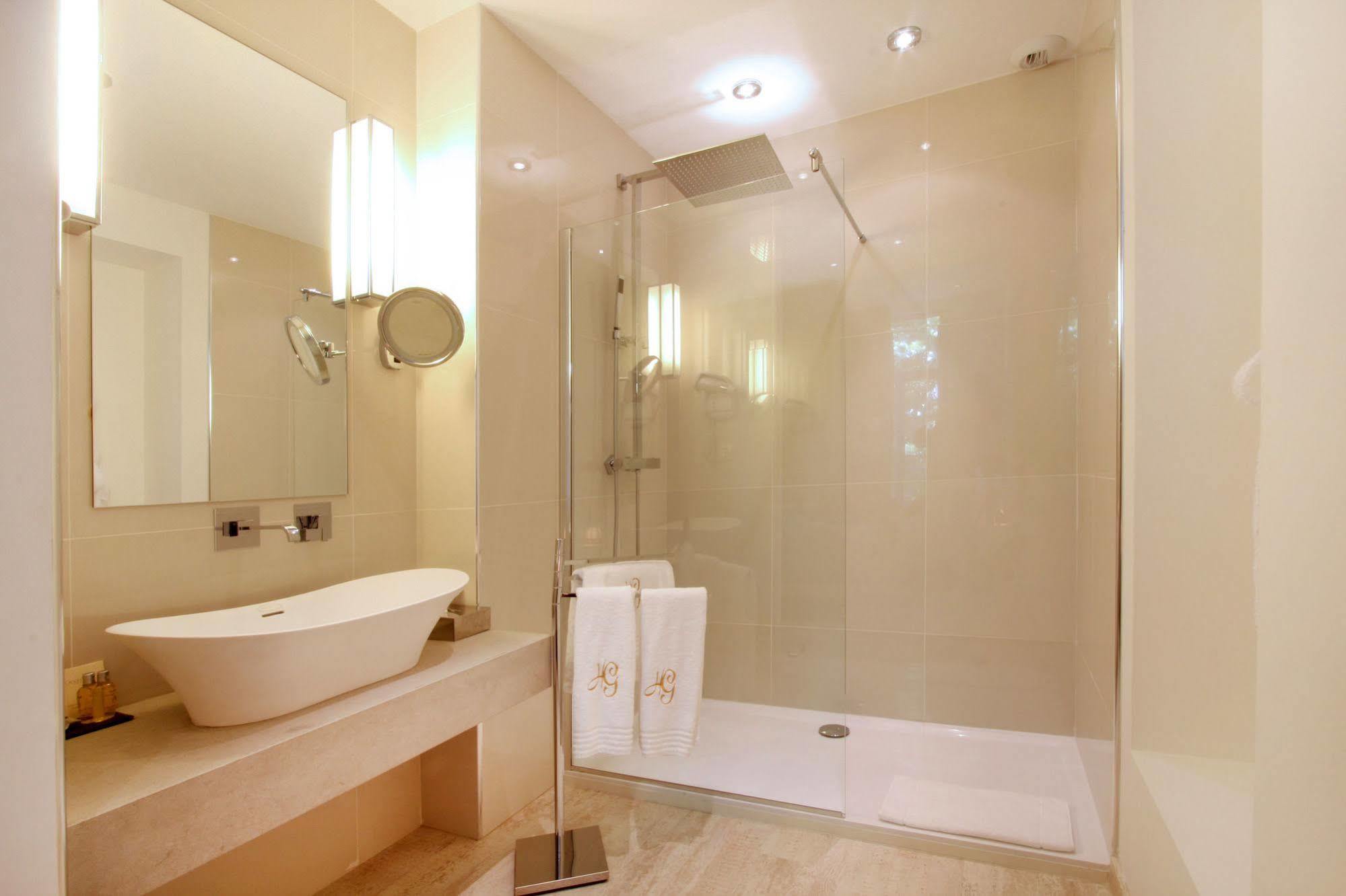Hotel Les Deux Garcons Aix-en-Provence Buitenkant foto