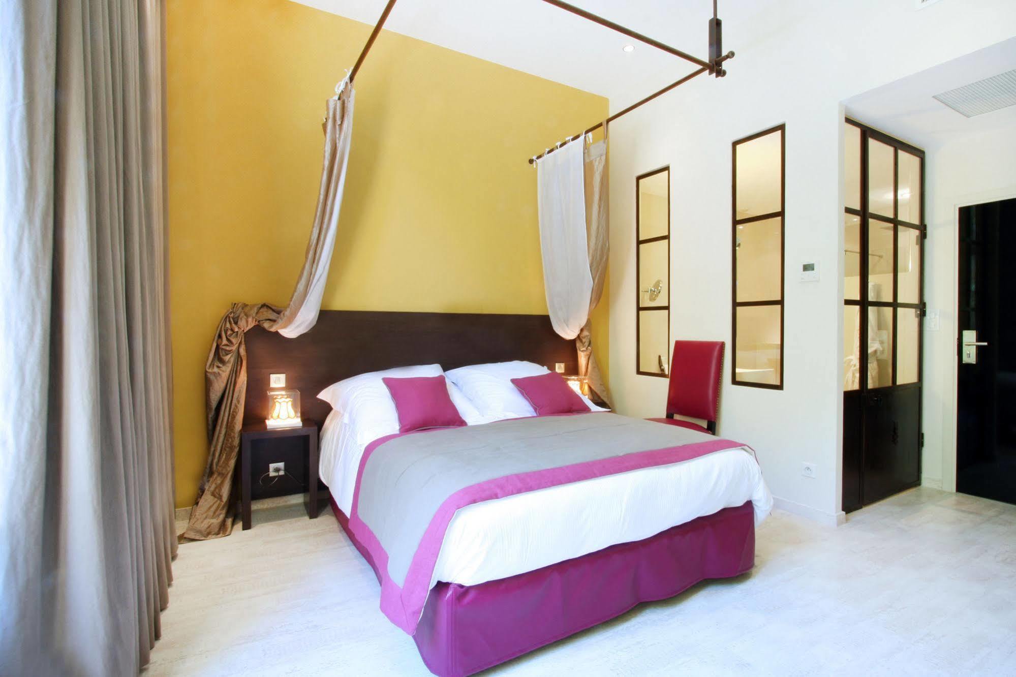 Hotel Les Deux Garcons Aix-en-Provence Buitenkant foto