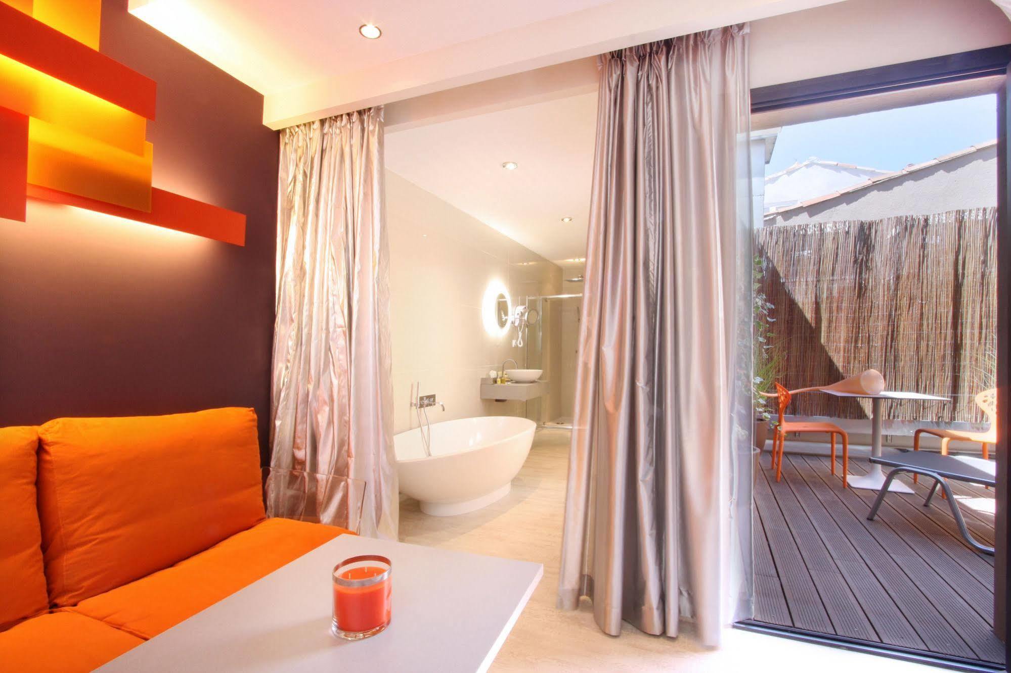 Hotel Les Deux Garcons Aix-en-Provence Buitenkant foto